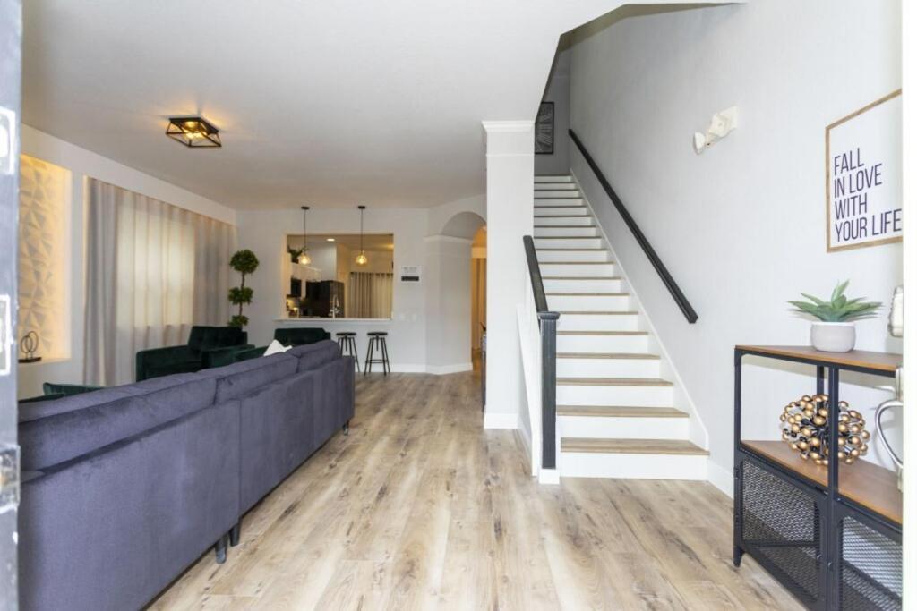6 Bedrooms Pool And Game Room - 2 Miles To Disney 7817 Орландо Екстериор снимка